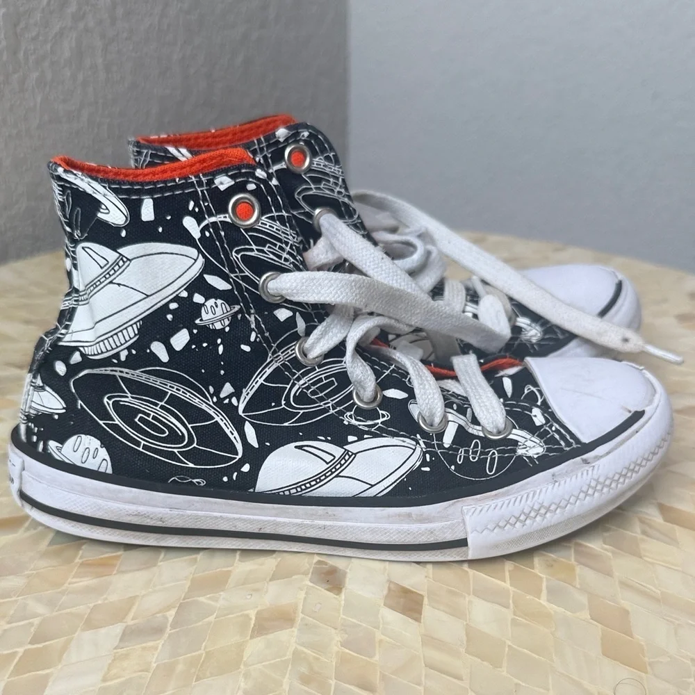 Converse Black and White High-Top Sneakers with Space Design kids size 1